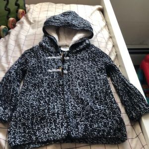 L new Genuine kids/Oshkosh Sweater Hoodie girls 2T